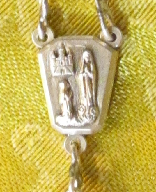 Something Blue Lourdes detail