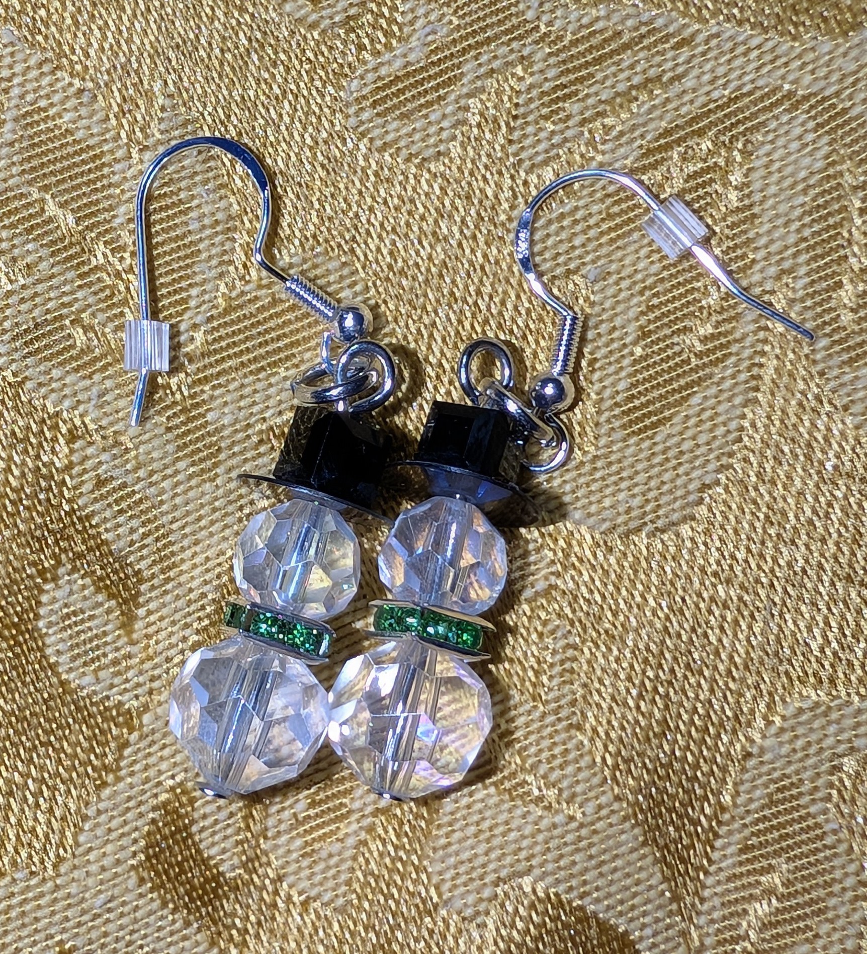 Snowmen Earrings Green Accent