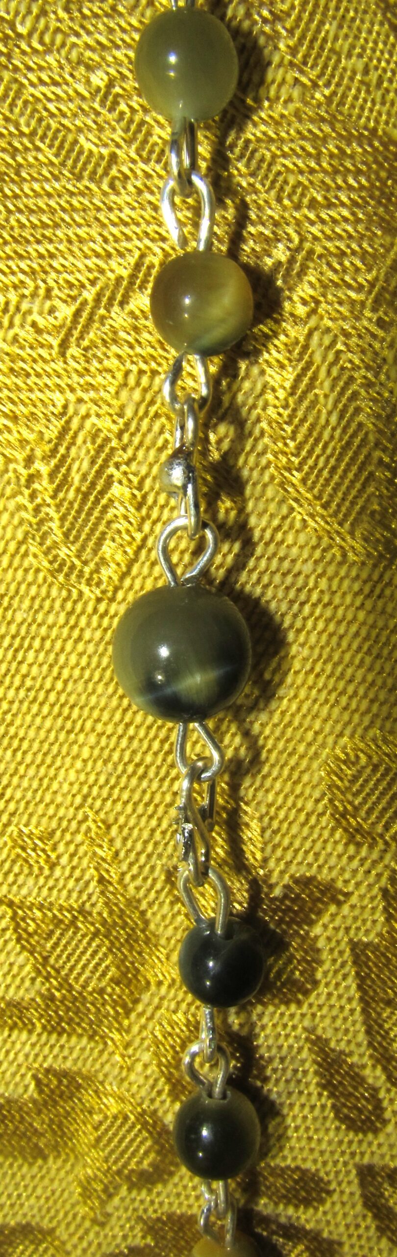 Mens Impletur Gratia Rosary Detail