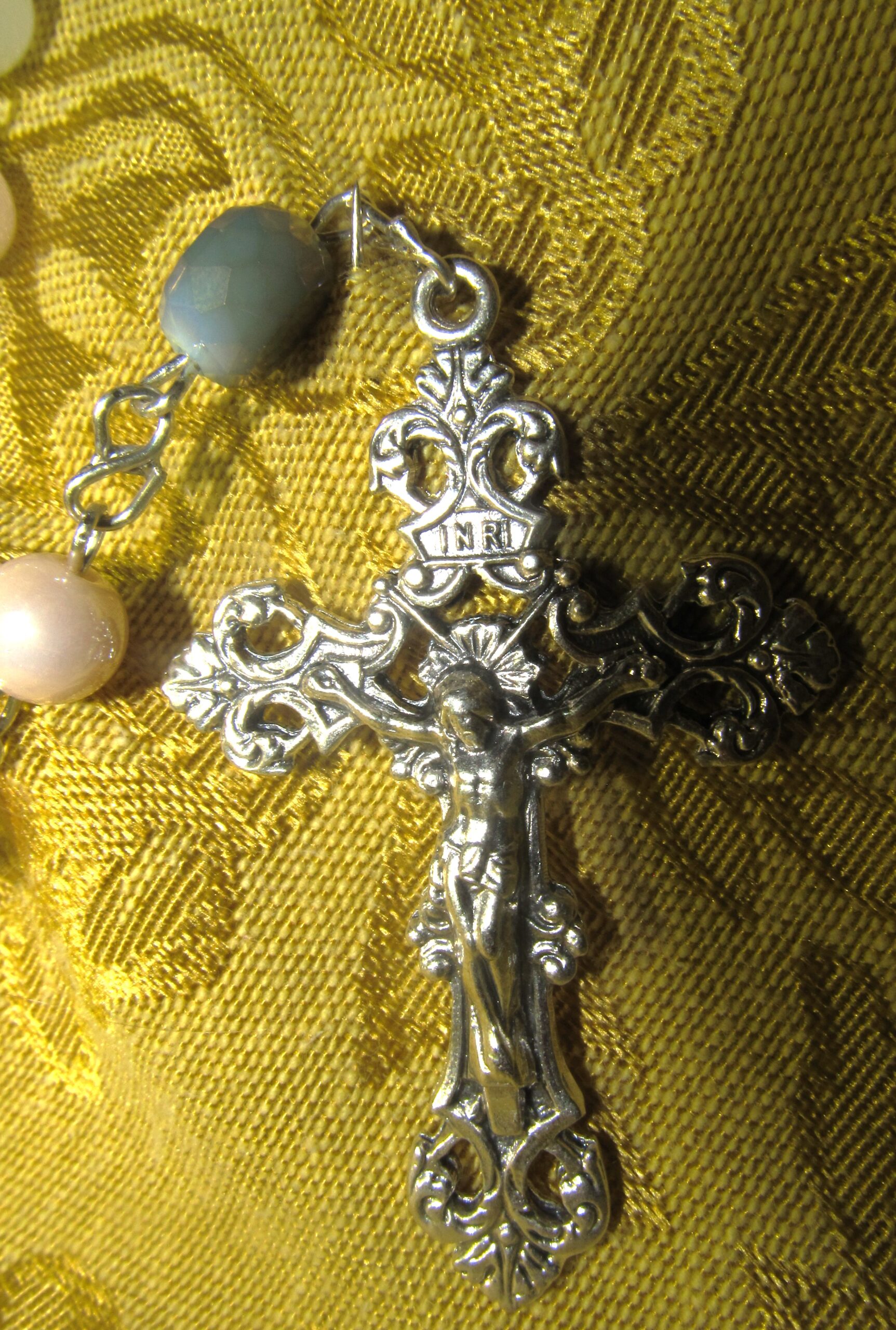Pearl of Peace Rosary Crucifix